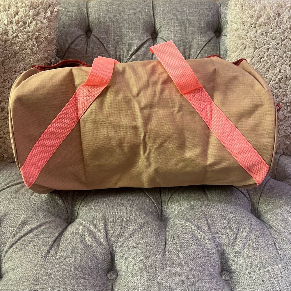 Glossier Duffle Bag - Picture 3 of 7